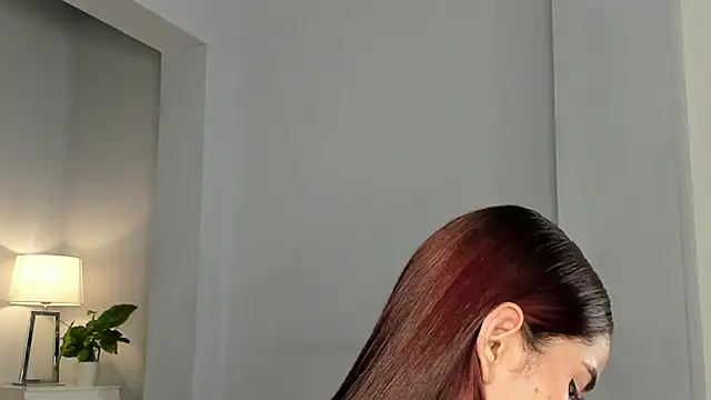 Madie  collins online show from 25, 2, 2025