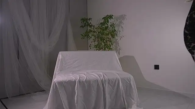 lorrie love story online show from 22, 11, 2025