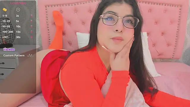 martina rivera  online show from 28, 10, 2025