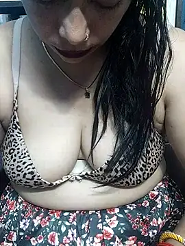 Urmila bhabhii online show from 5, 11, 2025