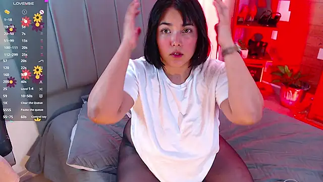 Snapshot of VictoriaMontero30000 chatting on 3, 3, 2026 VictoriaMontero30000 online show from 3, 3, 2026