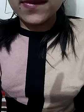 Snapshot of Riyu_05 chatting on 23, 1, 2025 Riyu 05 online show from 23, 1, 2025