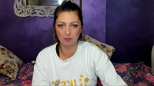 DivinSandra online show from 8, 12, 2024