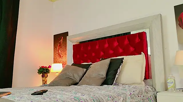 Lizzymontanaa online show from 3, 10, 2025