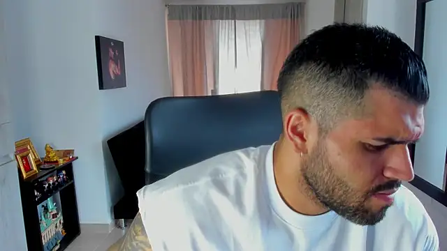 SamirHazard97 online show from 5, 1, 2026