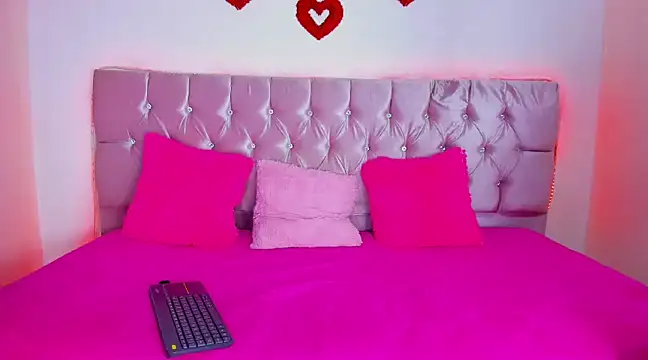 Snapshot of Cristal_moon1 chatting on 26, 12, 2024 Cristal moon1 online show from 26, 12, 2024