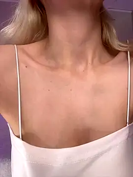 LoveLuna  online show from 9, 11, 2025