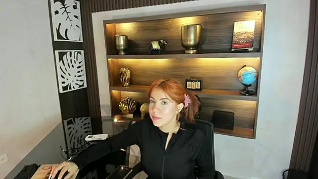 MelaniieRoux online show from 10, 4, 2026