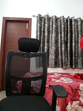 Snapshot of sanaya_baby chatting on 31, 12, 2024 sanaya baby online show from 31, 12, 2024