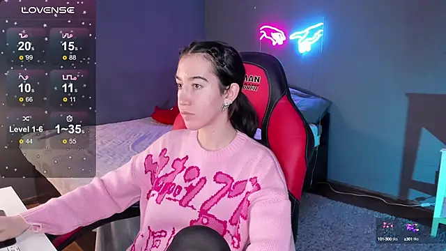 Belle Via online show from 25, 2, 2025