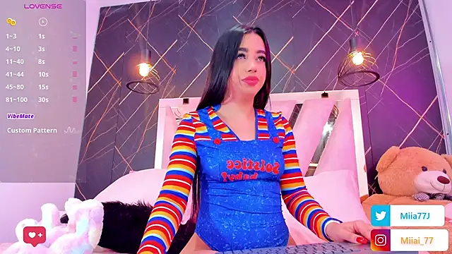 Snapshot of Miia77_ chatting on 31, 10, 2025 Miia77 online show from 31, 10, 2025