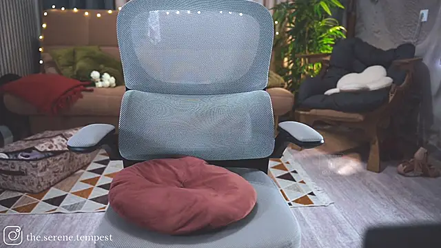 Snapshot of Feral_Berrry_ chatting on 11, 11, 2025 Feral Berrry online show from 11, 11, 2025