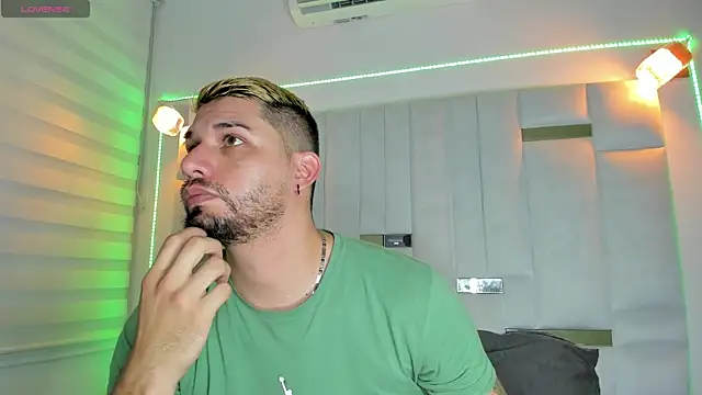 Jacoob19  online show from 29, 12, 2024