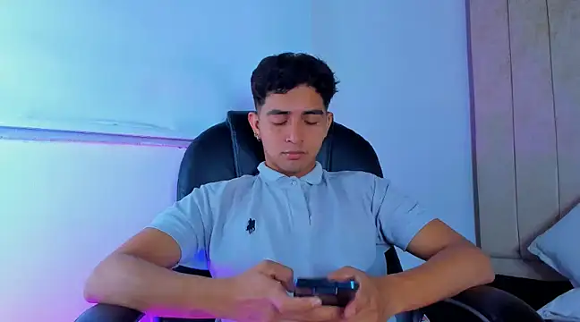 Snapshot of Muichiro_tokito1 chatting on 3, 3, 2025 Muichiro tokito1 online show from 3, 3, 2025