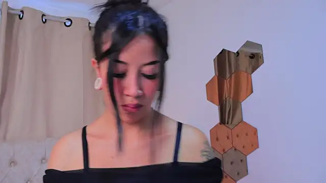 JulessCornett online show from 11, 1, 2025