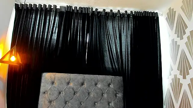 JulessCornett online show from 14, 3, 2025