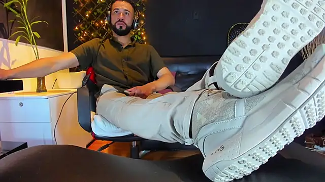 alessandro wye online show from 3, 2, 2026