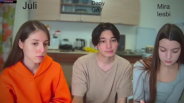 fcjuicy pussy online show from 19, 1, 2025