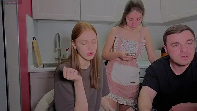 fcjuicy pussy online show from 14, 12, 2025