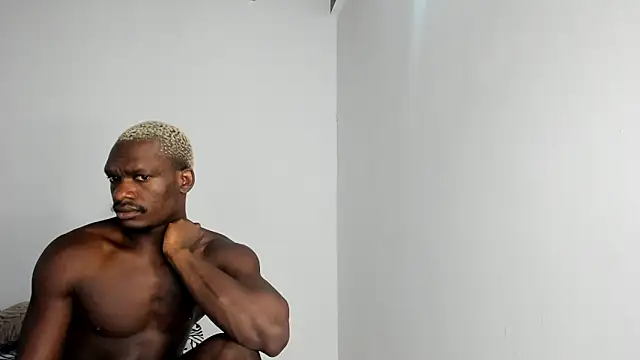 Snapshot of edwin_mosquera1 chatting on 21, 11, 2025 edwin mosquera1 online show from 21, 11, 2025