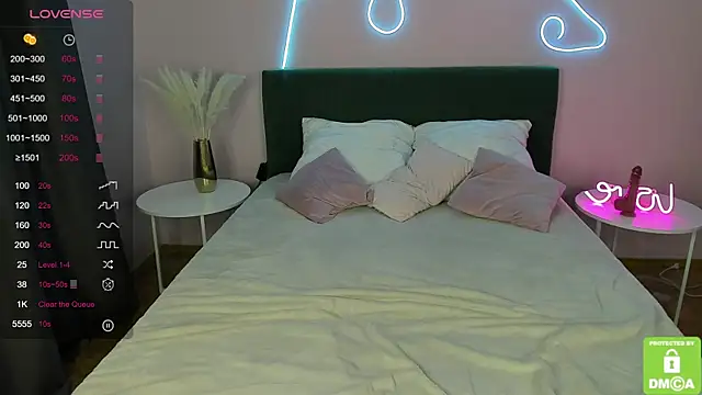 TiffanyWills online show from 2, 12, 2024