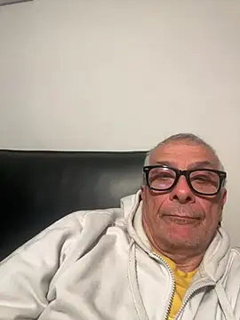 Snapshot of 4n4l1zz4m1 chatting on 15, 2, 2026 4n4l1zz4m1 online show from 15, 2, 2026