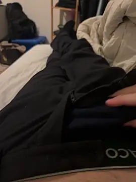 Snapshot of pignoufe chatting on 17, 2, 2026 pignoufe online show from 17, 2, 2026