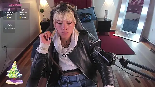  sharlotte777 online show from 14, 1, 2025