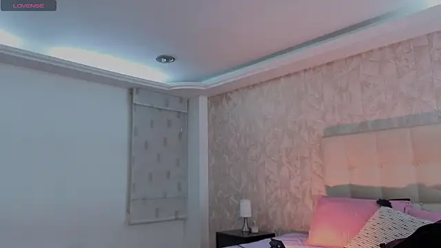 Snapshot of _sharlotte777 chatting on 16, 1, 2026 sharlotte777 online show from 16, 1, 2026