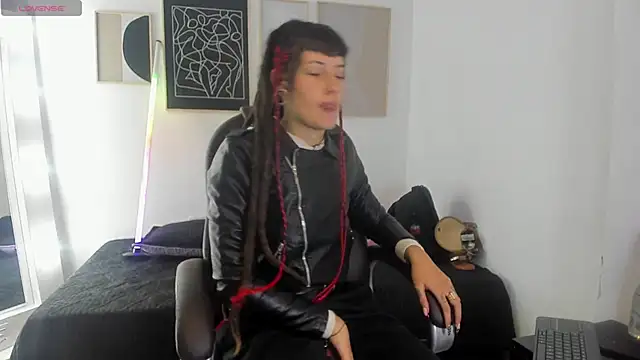 Snapshot of _sharlotte777 chatting on 3, 2, 2026 sharlotte777 online show from 3, 2, 2026