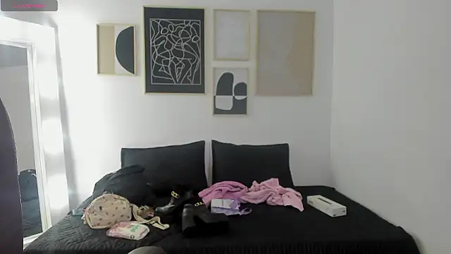 Snapshot of _sharlotte777 chatting on 4, 2, 2026 sharlotte777 online show from 4, 2, 2026