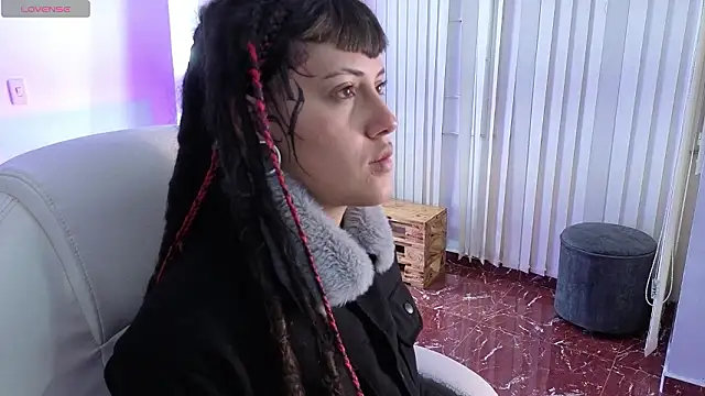 Snapshot of _sharlotte777 chatting on 5, 2, 2026 sharlotte777 online show from 5, 2, 2026