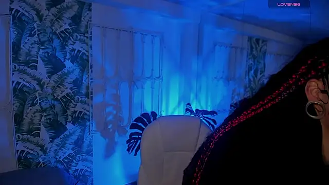 Snapshot of _sharlotte777 chatting on 13, 2, 2026 sharlotte777 online show from 13, 2, 2026