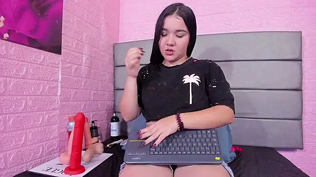 Snapshot of LYAA_COLLINS_ chatting on 9, 2, 2025 LYAA COLLINS online show from 9, 2, 2025