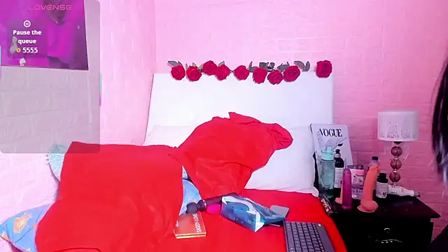 Snapshot of LYAA_COLLINS_ chatting on 13, 11, 2025 LYAA COLLINS online show from 13, 11, 2025