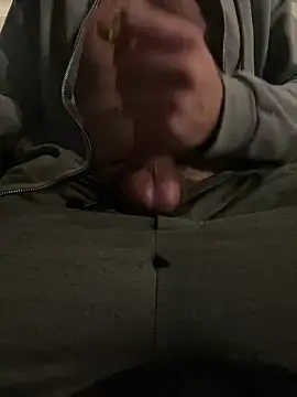 Snapshot of beardick4dadholes chatting on 16, 12, 2024 beardick4dadholes online show from 16, 12, 2024