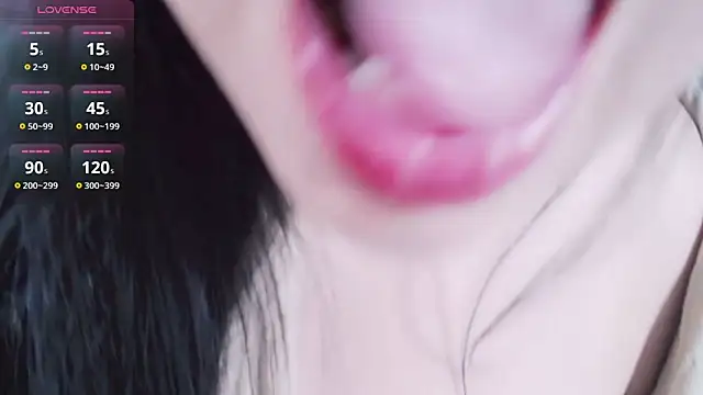 Snapshot of CN-Lily chatting on 24, 11, 2025 CN-Lily online show from 24, 11, 2025