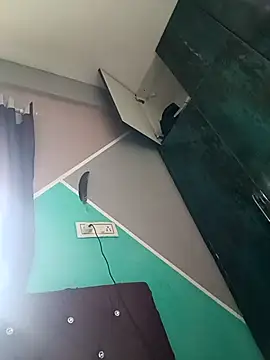 Snapshot of gym_lover076 chatting on 13, 10, 2025 gym lover076 online show from 13, 10, 2025