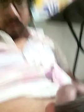 Snapshot of gym_lover076 chatting on 3, 3, 2026 gym lover076 online show from 3, 3, 2026