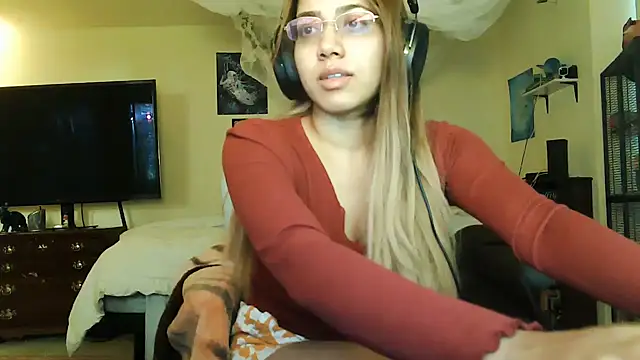 Snapshot of PolinaLoveX chatting on 27, 12, 2024 PolinaLoveX online show from 27, 12, 2024