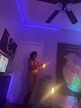 loveluna8 online show from 21, 12, 2025