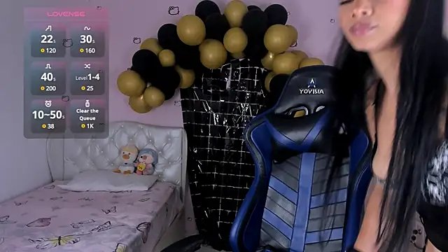 Snapshot of BrinaON chatting on 22, 12, 2024 BrinaON online show from 22, 12, 2024