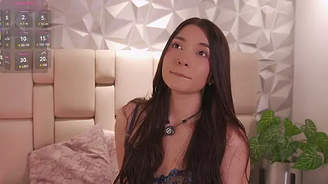 lexiee grey  online show from 13, 4, 2026