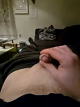 Snapshot of Titanhoott chatting on 16, 12, 2024 Titanhoott online show from 16, 12, 2024