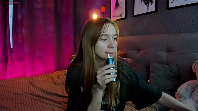 Lesi Moonie01 online show from 2, 11, 2025