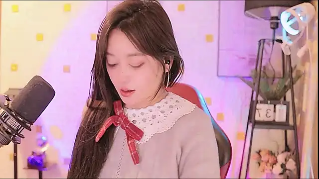 Snapshot of Missy_Nana21 chatting on 26, 2, 2026 Missy Nana21 online show from 26, 2, 2026