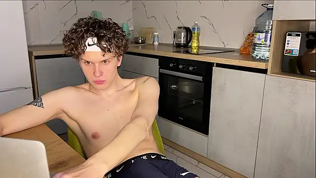 Snapshot of alyx_garden chatting on 2, 3, 2026 alyx garden online show from 2, 3, 2026