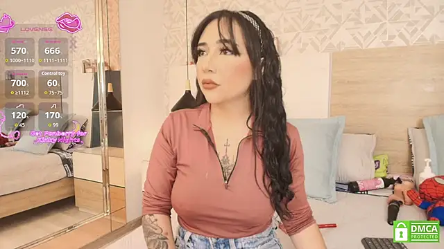 Megansttein  online show from 22, 11, 2025