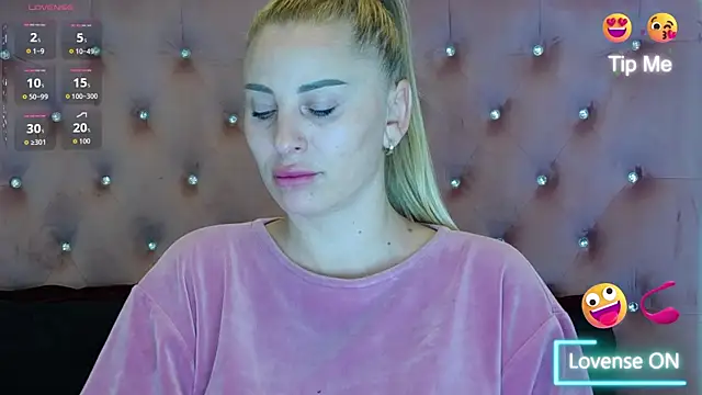 KikiSweet08 online show from 22, 11, 2025