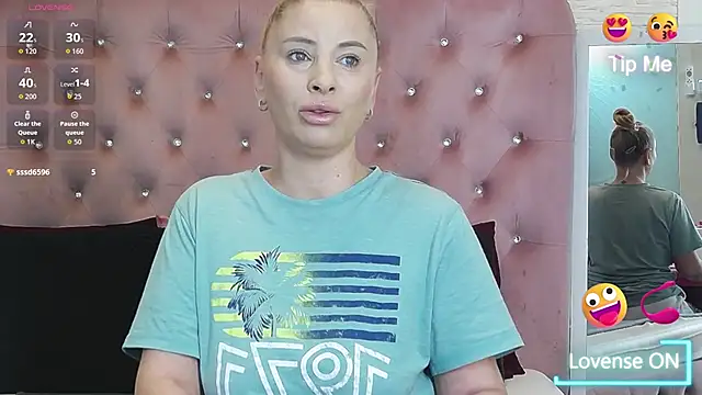 KikiSweet08 online show from 12, 1, 2026